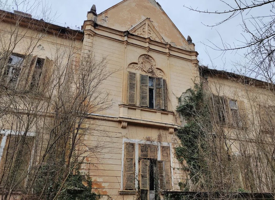 Mocioni Castle, Bulcs, Romania, Romania